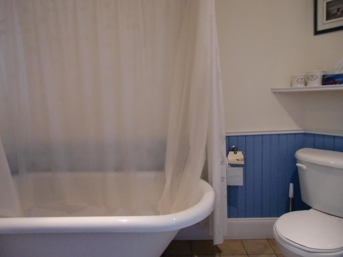 Auberge De Lotbiniere Panzió Kültér fotó