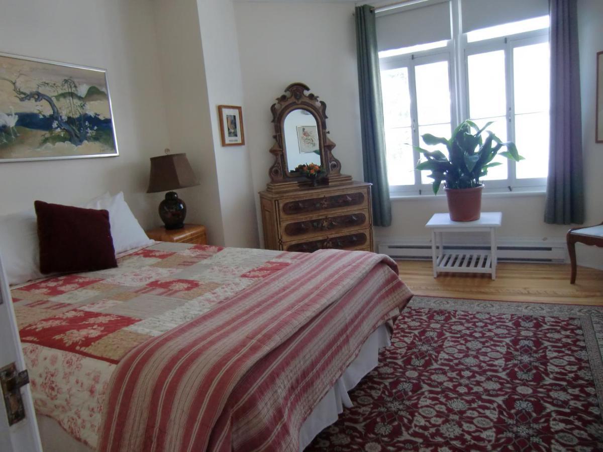 Auberge De Lotbiniere Panzió Kültér fotó